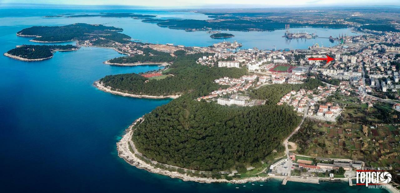 Apartment Maestral Pula Buitenkant foto